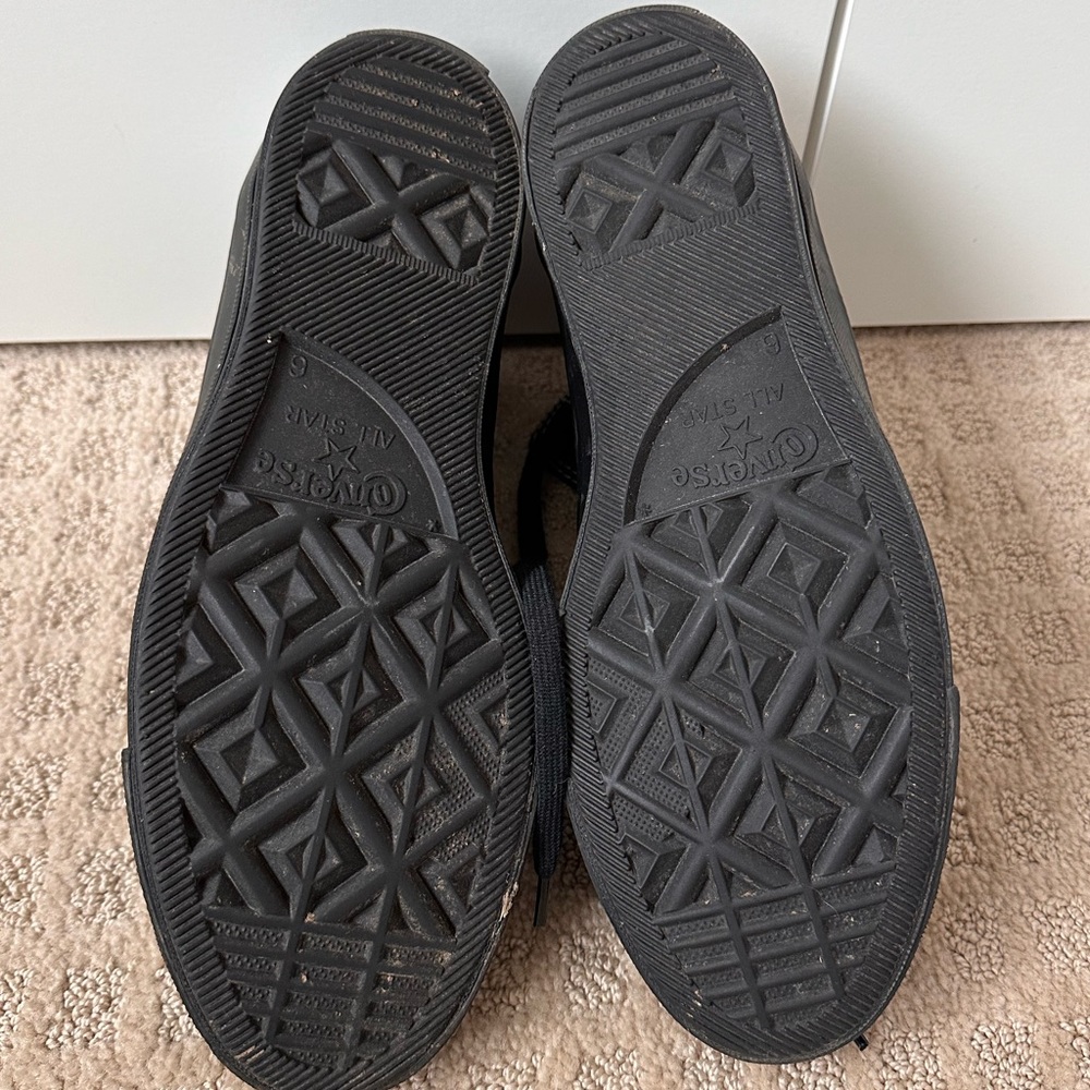 Black Converse With Leaf Pattern - image 6